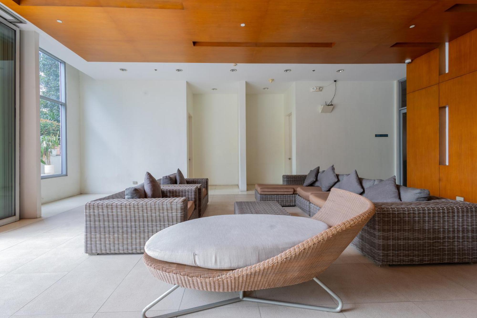 Апартаменты New 2Br Of 86Sqm With Parking & Netflix In Bgc Манила Экстерьер фото